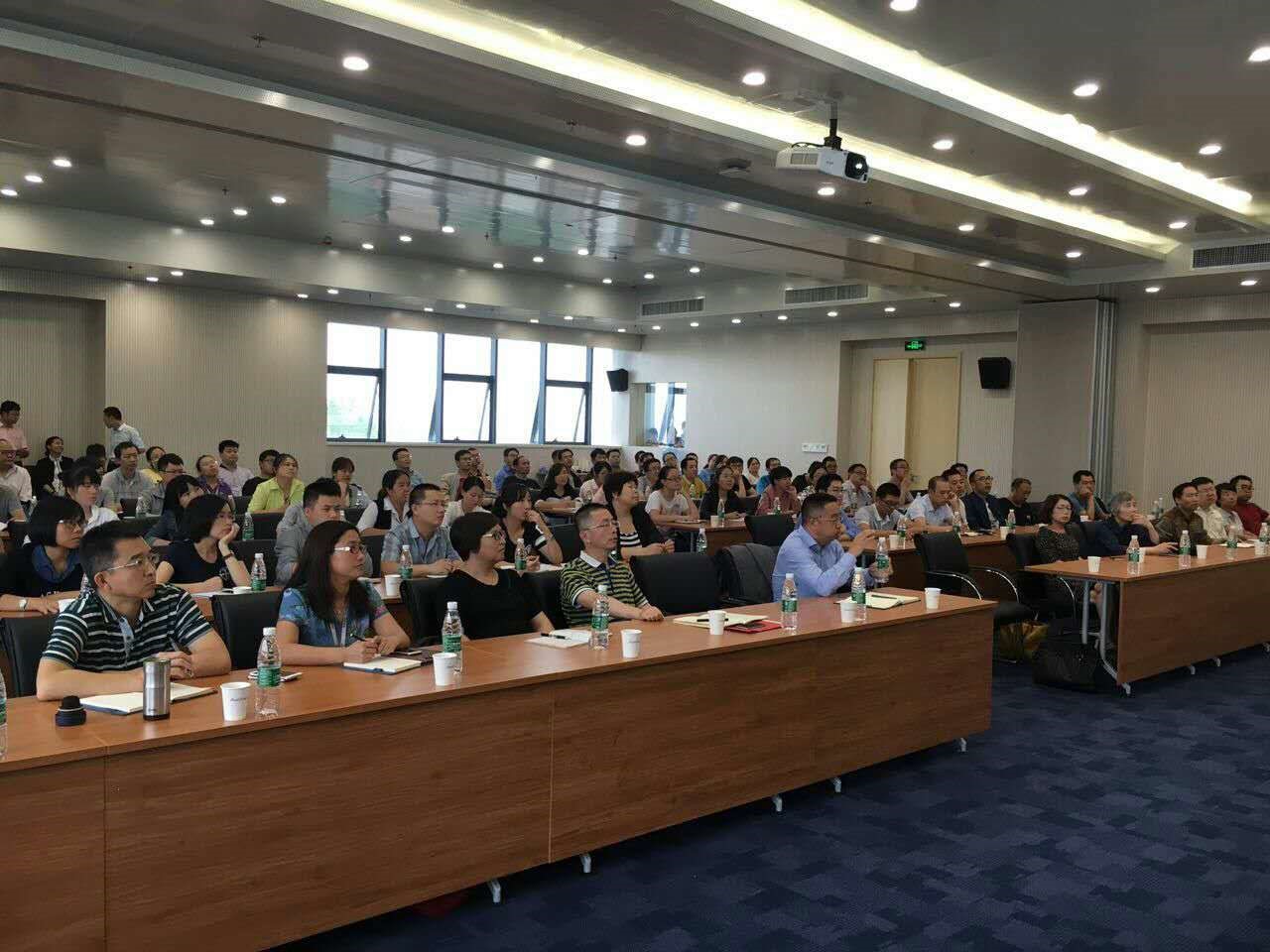 ��ȫ��ԺʿӦ�����С����ӽ�����������֬����������չ���������