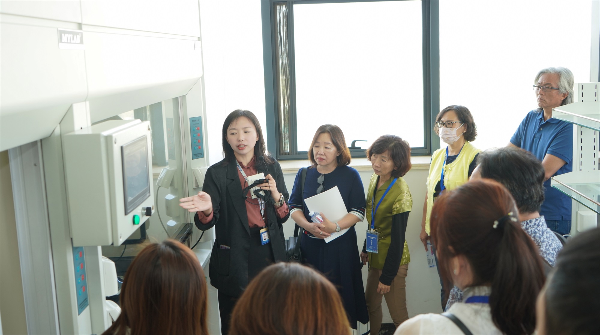 ݷݷ�����⣬����������ӳ������